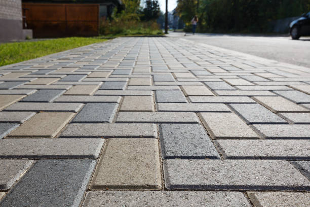 Best Driveway Paver Sealing  in Coats Bend, AL